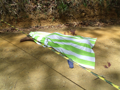 Homem foi morto por arma de fogo (Foto: Tesouras Notícias)