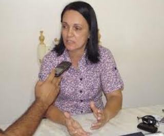 Gracinha critica mandato de ex-prefeitos (Foto: Ubatã Notícias)