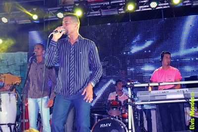 Pirekão durante show no Vem Louvar Sul da Bahia (Foto: Elvis Mendes)