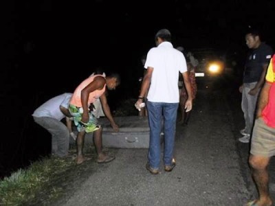 Homem andava sobre a pista quando foi atropelado (Foto: Giro em Ipiaú)