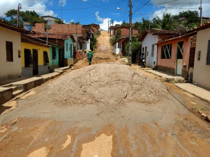 Ruas terão drenagem, contenção e pavimentação (Foto: Ubatã Notícias)