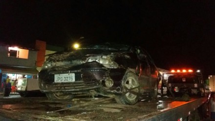 Veículo Pálio era utilizado por bandidos (Foto: Ubatã Notícias)