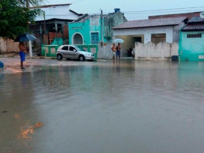 Chuva forte atinge Alagoinhas, alaga ruas e deixa 20 famílias desabrigadas (Foto: Arquivo Pessoal)