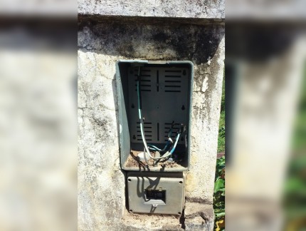 Coelba desligou energia de bomba de poço artesiano (Foto: Ubatã Notícias)