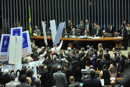 Plenário da Câmara durante votação do projeto de reforma trabalhista (Foto: J.Batista) 