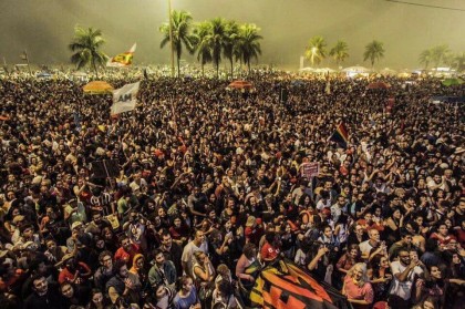 Cerca de 100 mil pessoas lotaram Copacana, no Rio (Foto: Divulgação)