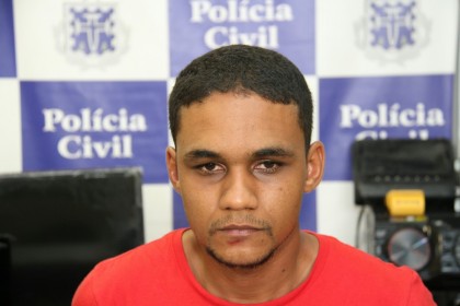 Homem foi prefo na tarde desta sexta-feira (9) (Foto: Divulgação/SSP-BA) 
