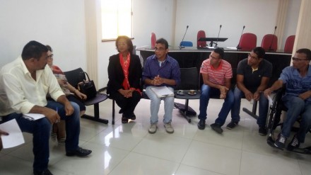Reunião foi realizada na Câmara Municipal (Foto: Ubatã Notícias)