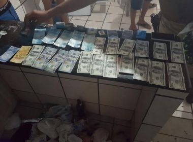 PM prendeu 5 homens e apreendeu dinheiro (Foto: Divulgação)