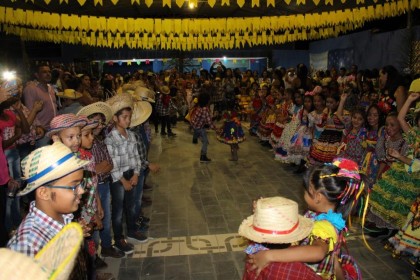 Quadrilhas de São João animaram o evento (Foto: Ubatã Notícias)