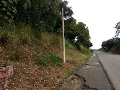 Poste foi instalado às margens da BR-330 (Foto: Divulgação)