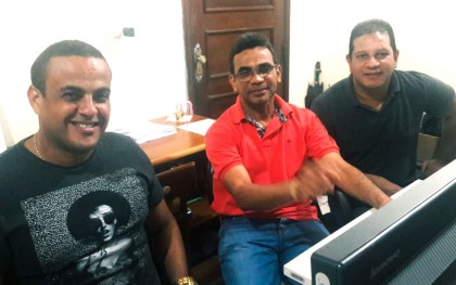 Gabriel Nascif, Almir Vinhas e Dó Borges (Foto: Ubatã Notícias)