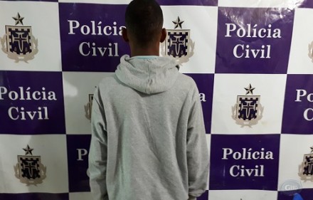 Menor confessou ter furtado uma moto no bairro Euclides Neto (Foto: Giro Ipiaú) 