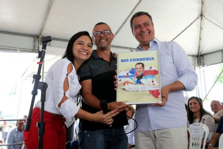 Siméia, Flávio Odorico e o governador Rui Costa (Foto: Valdir Santos) 