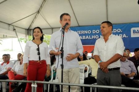 Governador garante mais investimentos para Ubatã (Foto: Valdir Santos)