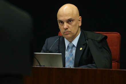 O ministro do STF Alexandre de Moraes durante sessão (Foto: André Dusek)