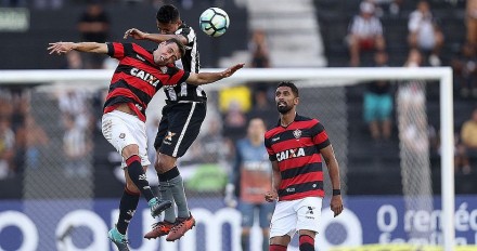 Vitória venceu o Botafogo no Rio de Janeiro (Foto: Divulgação)