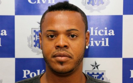 Homem foi preso suspeito de cometer o crime (Foto: Divulgação/SSP) 