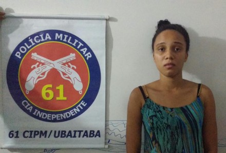 Josiane foi presa em flagrante por uma guarnição do PETO (Foto: Ubatã Notícias)